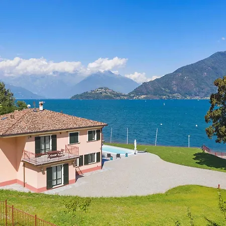 Is A Spacious That S Designed To Impress * Pianello Del Lario