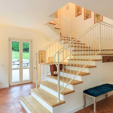 Is A Spacious That S Designed To Impress Pianello Del Lario