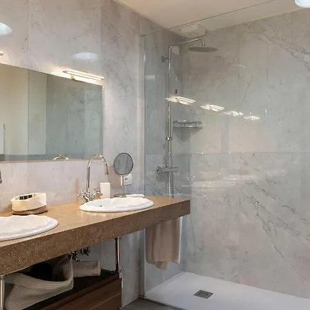 Is A Spacious That S Designed To Impress *