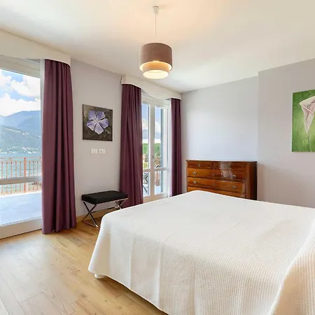Is A Spacious That S Designed To Impress Pianello Del Lario