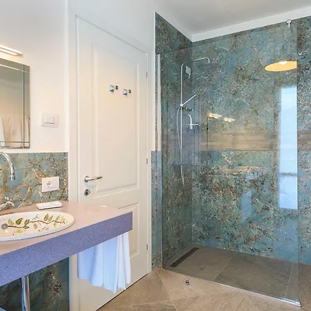 וילה Is A Spacious That S Designed To Impress