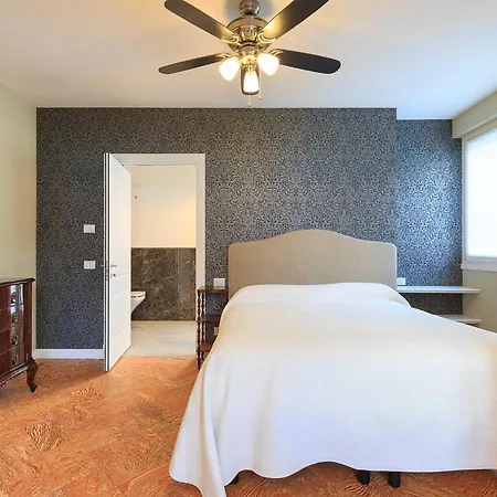 Is A Spacious That S Designed To Impress Pianello Del Lario